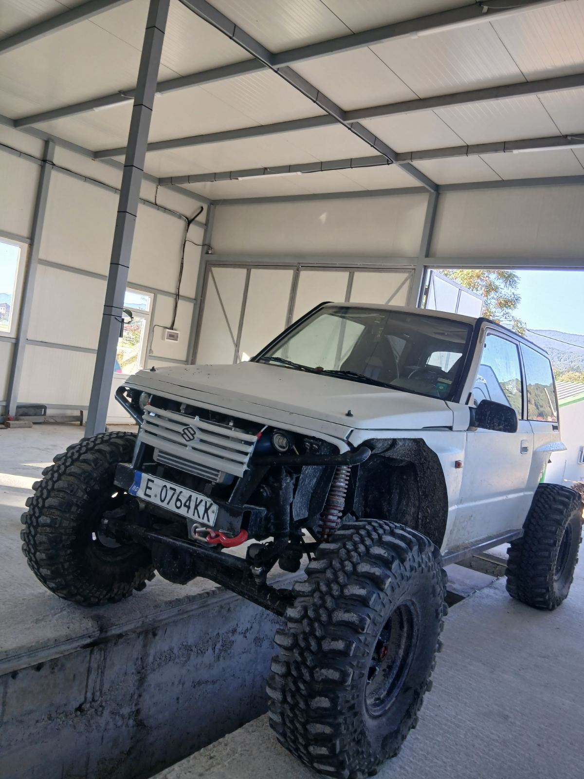 Автомобил в сервиза на EXPERT GARAGE
